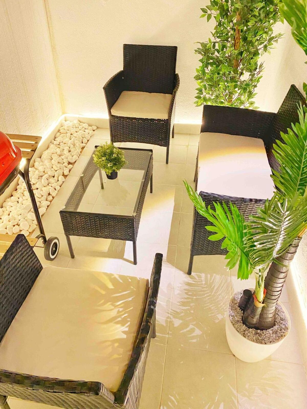 Beautiful With Garden 2b Apartment *