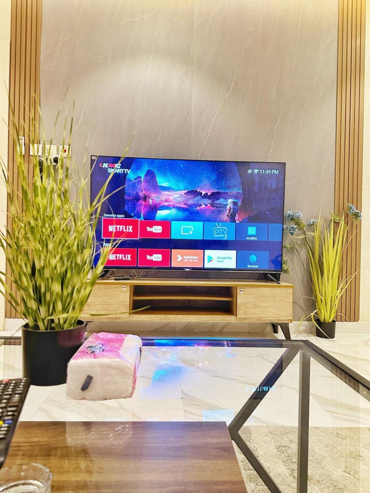 Beautiful With Garden 2b Apartment Riyadh